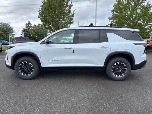 Polar White 2026 Chevrolet Traverse Z71