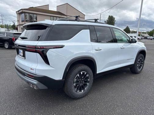 Polar White 2026 Chevrolet Traverse Z71