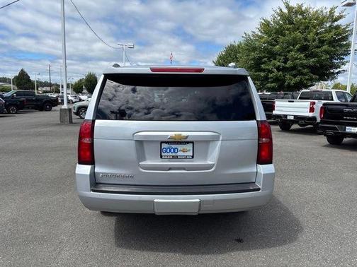 Silver Ice Metallic 2015 Chevrolet Suburban 1500 LT