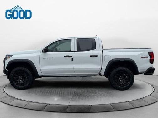 Summit White 2026 Chevrolet Colorado Trail Boss