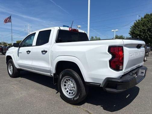 Summit White 2025 Chevrolet Colorado WT