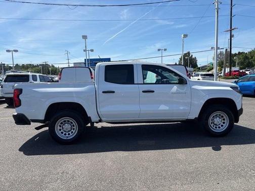 Summit White 2025 Chevrolet Colorado WT
