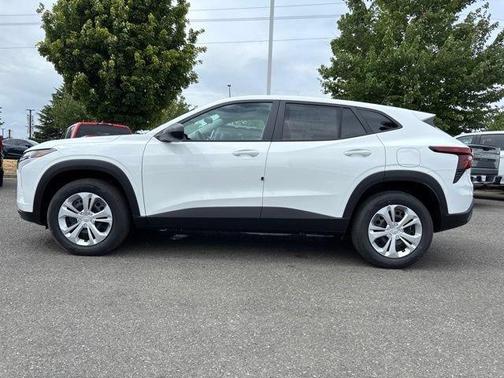 Summit White 2026 Chevrolet Trax LS