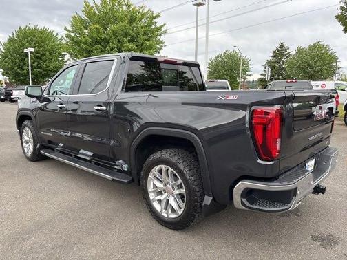 Carbon Black Metallic 2020 GMC Sierra 1500 SLT