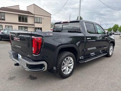 Carbon Black Metallic 2020 GMC Sierra 1500 SLT