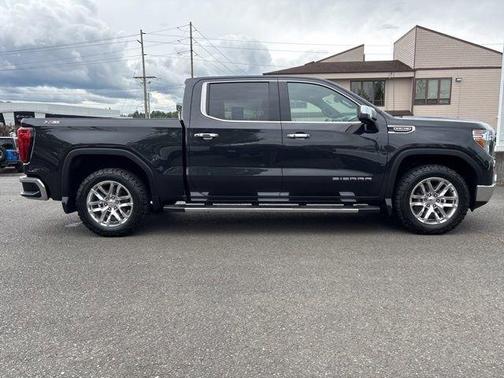 Carbon Black Metallic 2020 GMC Sierra 1500 SLT