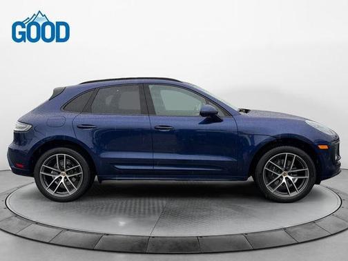 2022 Porsche Macan Base
