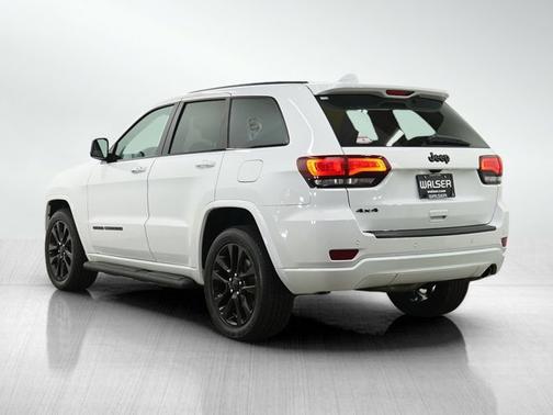 Bright White Clearcoat 2019 Jeep Grand Cherokee Altitude