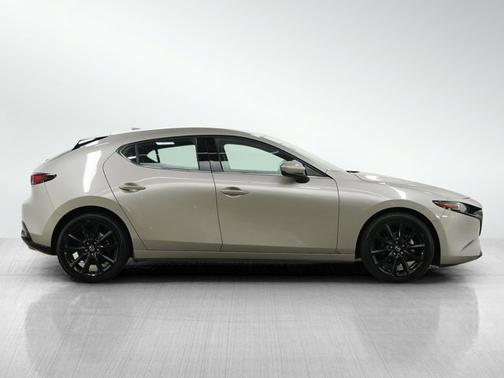 2022 Mazda Mazda3 Premium