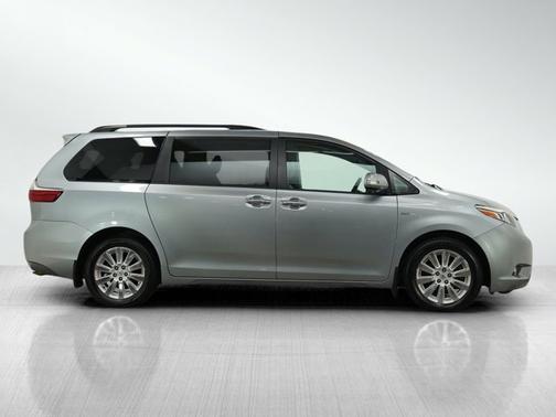 2016 Toyota Sienna Limited Premium