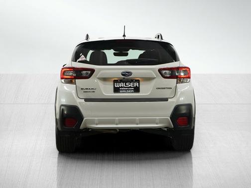 Crystal White Pearl 2022 Subaru Crosstrek