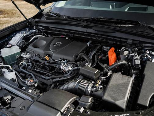 2025 Mazda CX-50 Hybrid Premium Plus Package