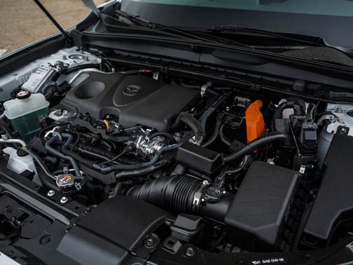 2025 Mazda CX-50 Hybrid Preferred Package