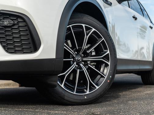 2025 Mazda CX-70 PHEV Premium Plus Package