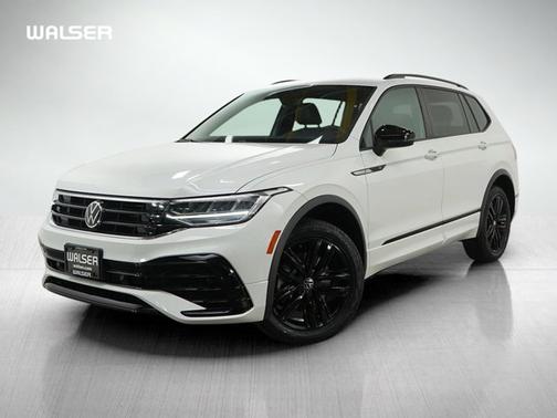 2022 Volkswagen Tiguan SE R-Line Black