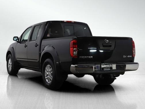 Magnetic Black Pearl 2019 Nissan Frontier SV