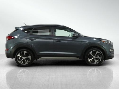 2017 Hyundai TUCSON Sport
