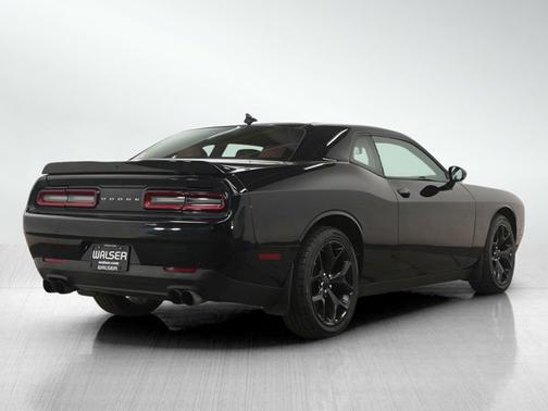 2015 Dodge Challenger SXT Plus