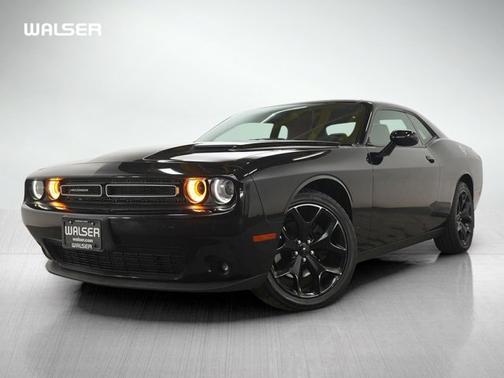 2015 Dodge Challenger SXT Plus