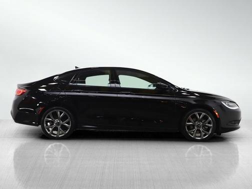 Black Clearcoat 2016 Chrysler 200 S