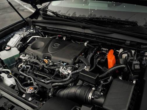 2025 Mazda CX-50 Hybrid Preferred Package