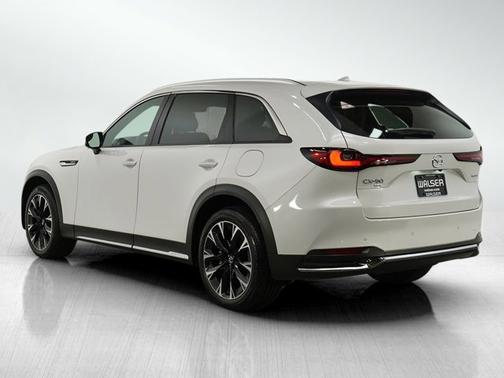 2024 Mazda CX-90 PHEV Premium Plus