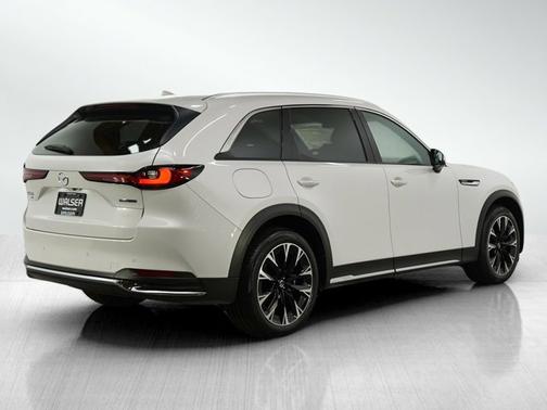 2024 Mazda CX-90 PHEV Premium Plus