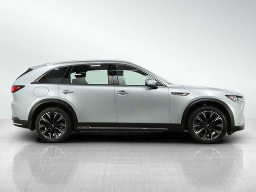 2024 Mazda CX-90 PHEV Premium Plus