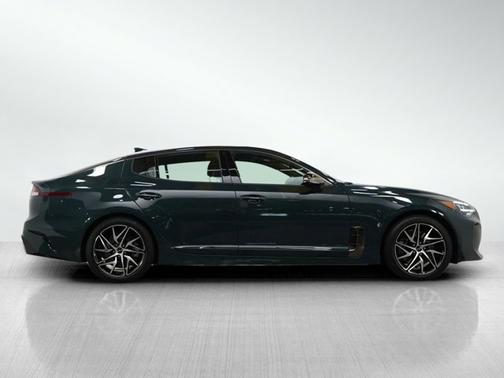 2022 Kia Stinger GT-Line