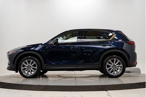 Photo 4 of 33 of 2019 Mazda CX-5 Grand Touring
