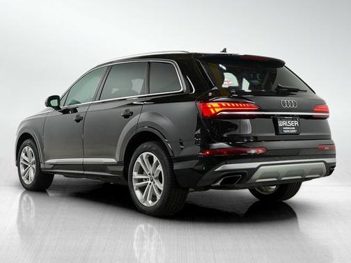 2025 Audi Q7 Premium Plus