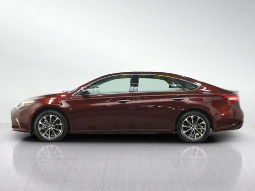 Ooh La La Rouge Mica 2016 Toyota Avalon Hybrid XLE Premium
