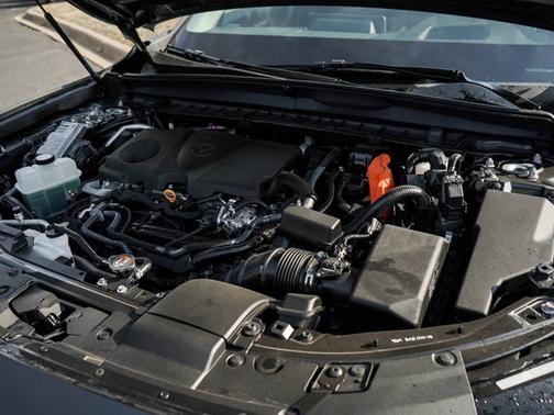 2025 Mazda CX-50 Hybrid Premium Plus Package