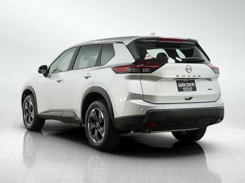Brilliant Silver Metallic 2025 Nissan Rogue SV