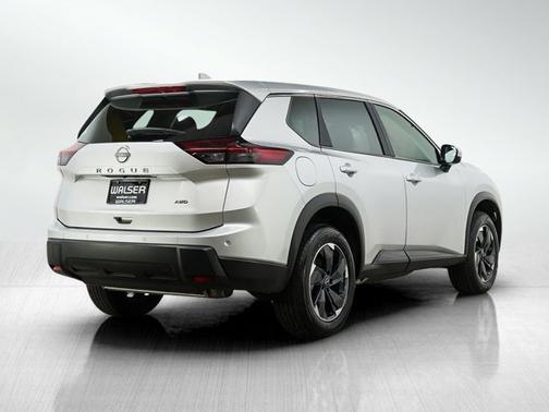 Brilliant Silver Metallic 2025 Nissan Rogue SV