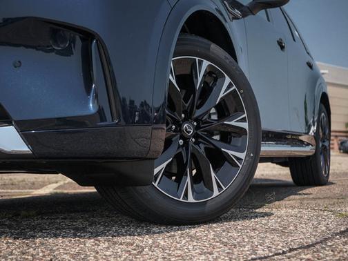 2025 Mazda CX-90 S Premium Package