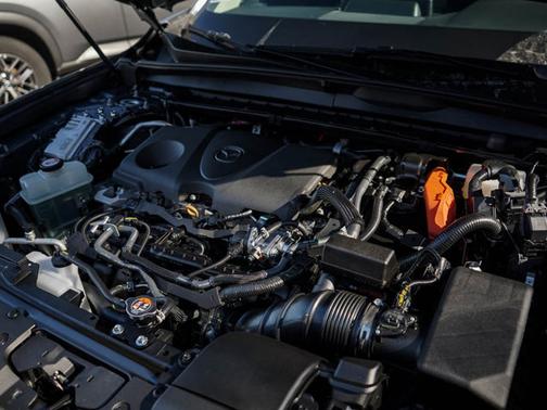 2025 Mazda CX-50 Hybrid Premium Package