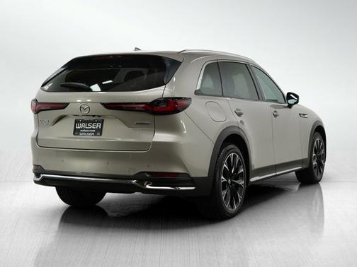 2024 Mazda CX-90 PHEV Premium Plus