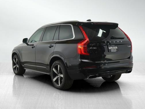 2019 Volvo XC90 T6 R-Design