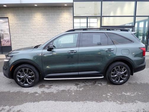 Green 2022 Kia Sorento X-Line SX Prestige