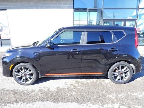 2022 Kia Soul GT-Line