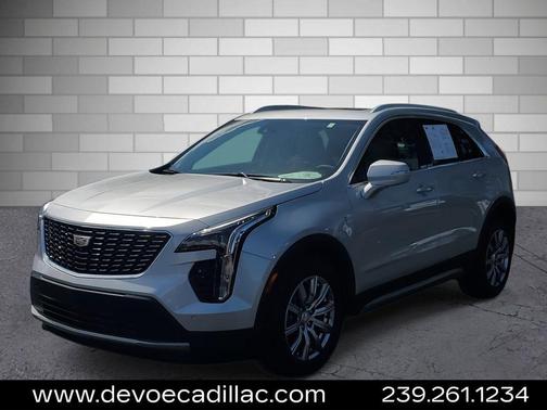 2022 Cadillac XT4 Premium Luxury