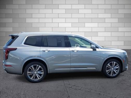 2025 Cadillac XT6 Premium Luxury FWD