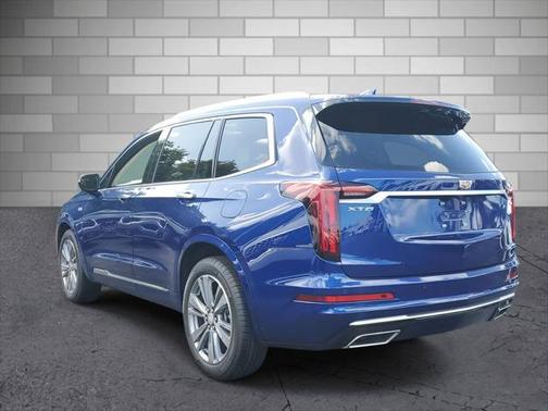 2025 Cadillac XT6 Premium Luxury FWD