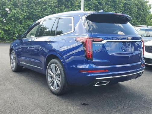 2025 Cadillac XT6 Premium Luxury FWD