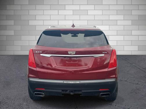 2017 Cadillac XT5 Base