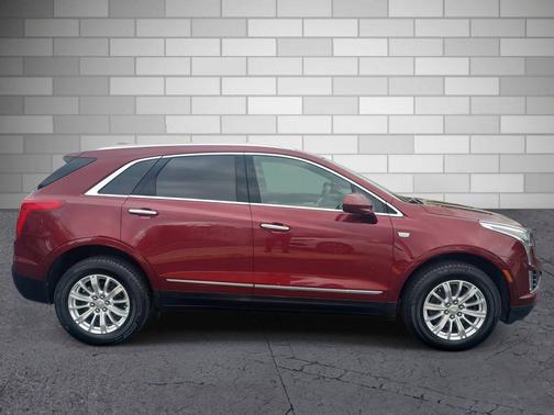 2017 Cadillac XT5 Base