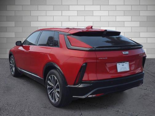 2024 Cadillac LYRIQ Sport