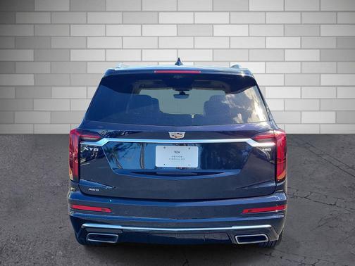 2022 Cadillac XT6 Premium Luxury AWD