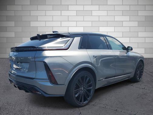 2026 Cadillac LYRIQ V Premium